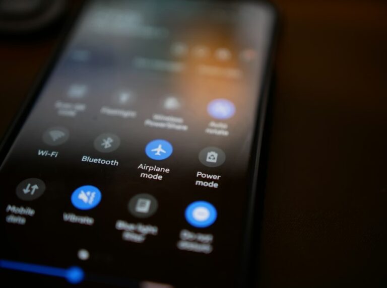 Kako povezati telefon i TV koji nije Smart